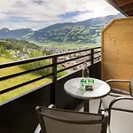 Готель Waldfriede - Der Logenplatz Im Zillertal 4*