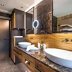 Готель Waldfriede - Der Logenplatz Im Zillertal 4*