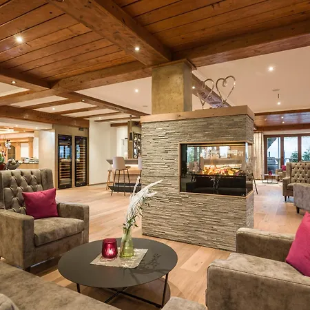 فندق Waldfriede - Der Logenplatz Im Zillertal