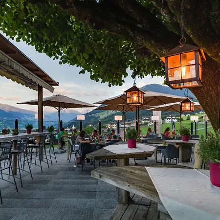 Hotell Waldfriede - Der Logenplatz Im Zillertal