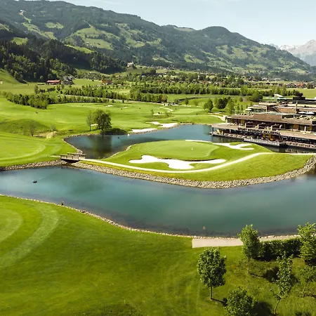 Waldfriede - Panoramic View Zillertal 4* 菲根