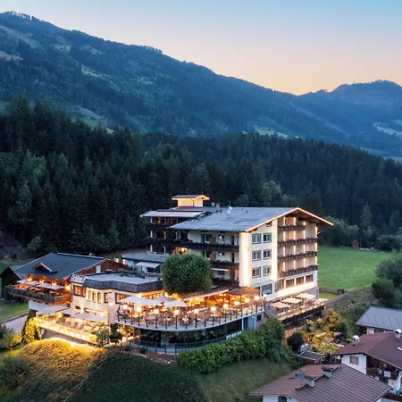 酒店 Waldfriede - Panoramic View Zillertal 菲根