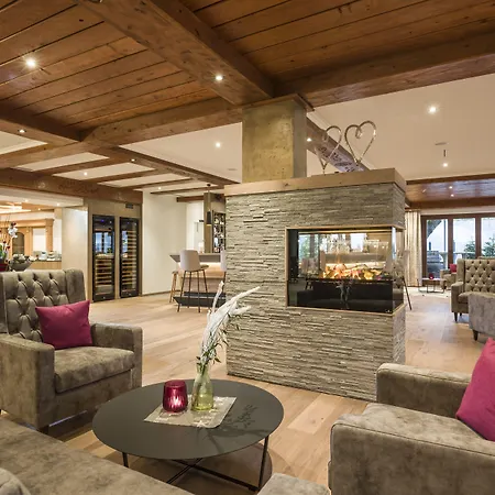 Waldfriede - Panoramic View Zillertal 酒店 4*