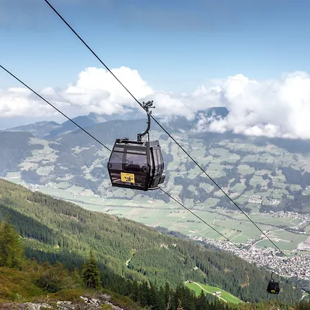 酒店 Waldfriede - Panoramic View Zillertal 4*
