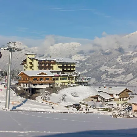 Waldfriede - Panoramic View Zillertal