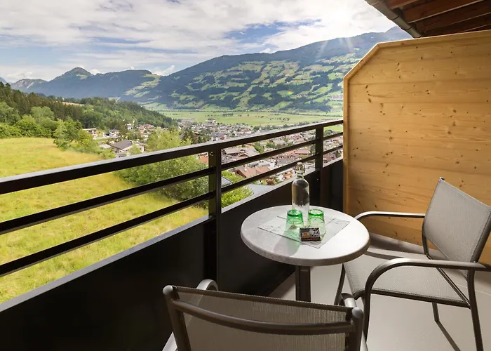 Hotel Waldfriede - Der Logenplatz Im Zillertal 4*