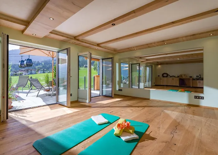 Hotel Waldfriede - Der Logenplatz Im Zillertal Fügen