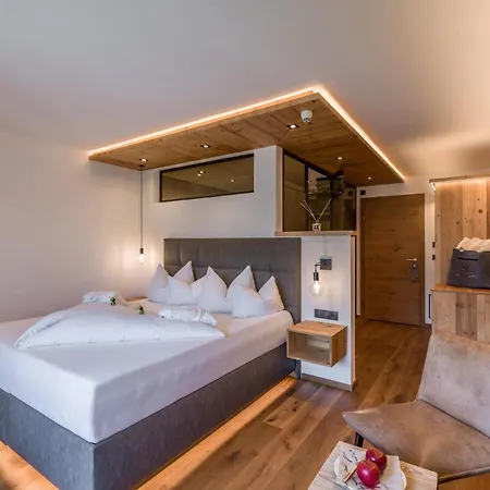 Otel Waldfriede - Der Logenplatz Im Zillertal Fügen