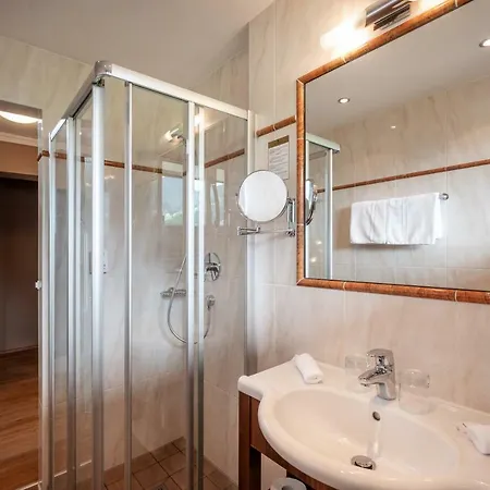 Otel Waldfriede - Der Logenplatz Im Zillertal 4*
